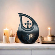 Wolf Howling Urns For Ashes - Ashes Keepsake For Men