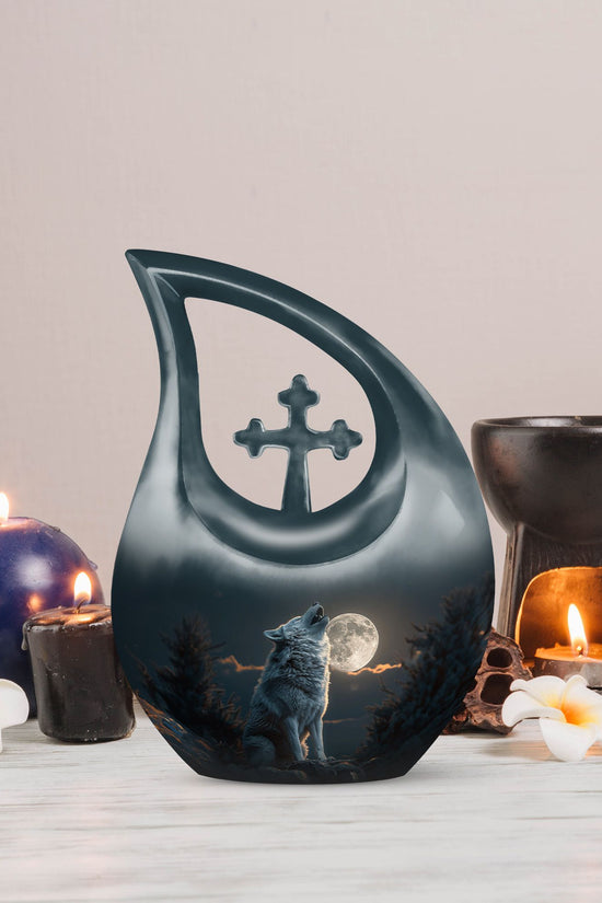 Wolf Howling Urns For Ashes - Ashes Keepsake For Men