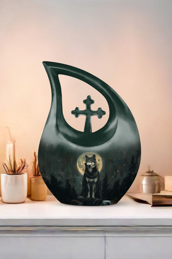 Wolf Howling Urns For Ashes - Keepsakes For Women