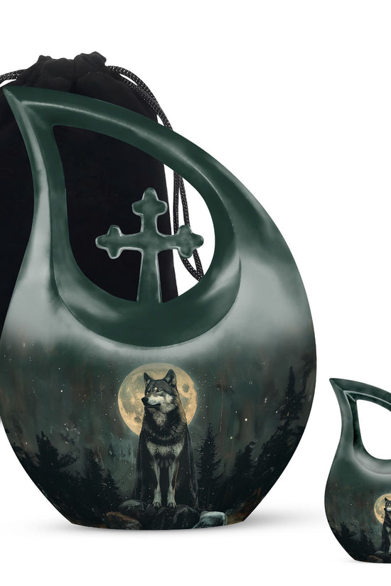 Wolf Howling Urns For Ashes - Keepsakes For Women