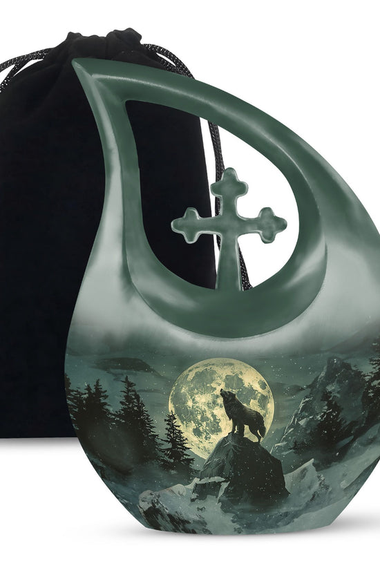 Wolf Howling Urns For Ashes - Cremation Keepsakes For Men