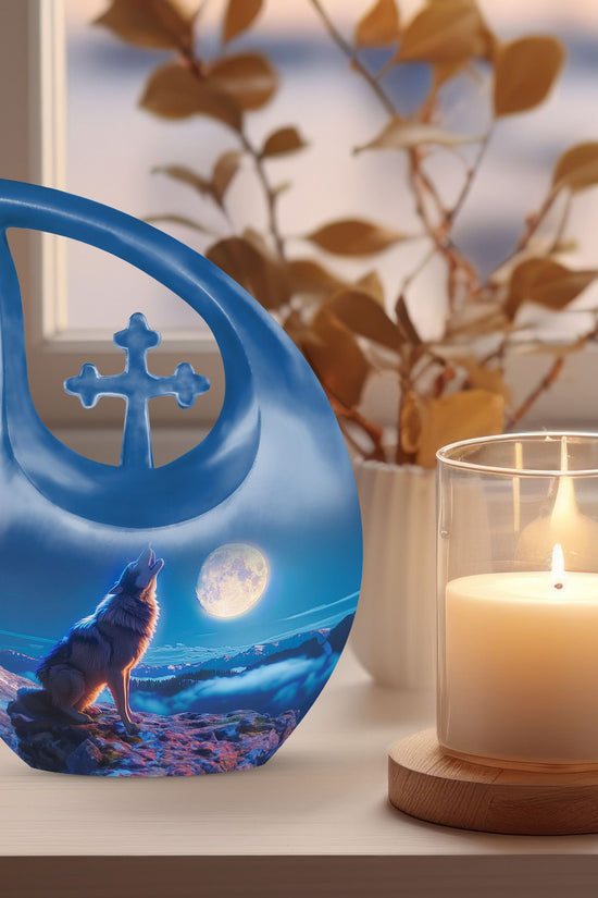 Wolf Howling Urns For Ashes - Funeral Urns For Women
