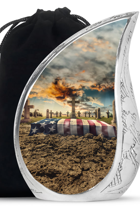 American Flag Cremation Urn - Military Tribute Memorial Urn For Male & Female