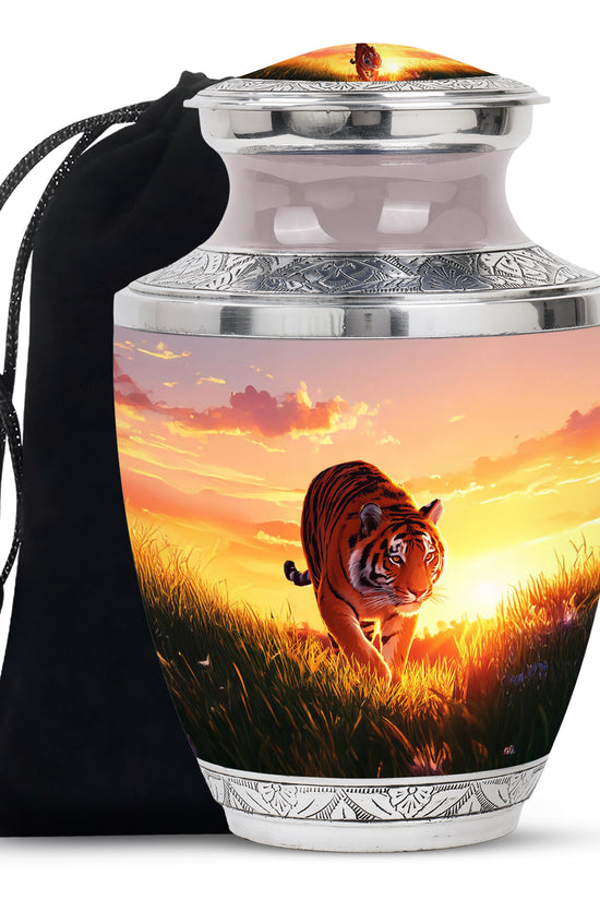 Tiger Themed Cremation Urn For Ashes - Nature Scene Memorial Urn